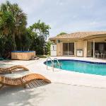 Casa Del Sol-Huge 3br! Beaches Pool and Hot Tub! Lake Worth Florida