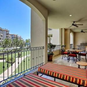 Villa La Estancia Condo: Pools Hot Tub & Balcony