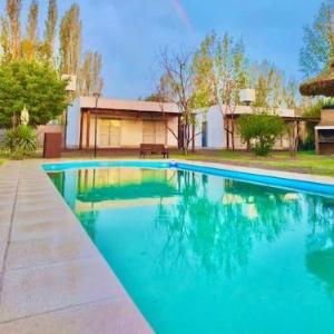 Complejo de Cabaña con pileta CABLE A TIERRA Cabaña Malbec San rafael
