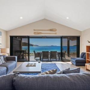 Beach House 72A Marine Dr Fingal Bay