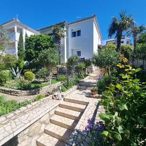 LJUBO M Apartment on great location 10 m from the beach
