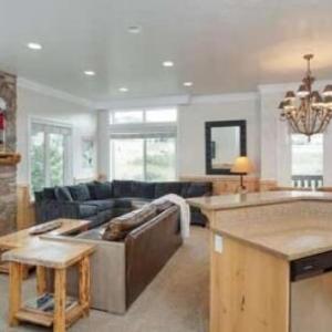 Luxury 4 Bedroom Condo in Huntsville Utah near Pineview Reservoir