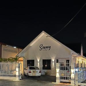 Snowy Lodge fully airconditioned & luxurious apartments