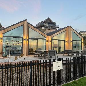 Roam Taupo Lake Front Unit 1 - Spa Pool