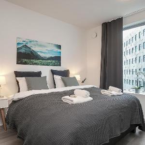 Bright & Stylish One Bedroom Apartment 304