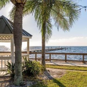 U420 Florida at it's finest! Tampa Bay hidden gem resort-style community!