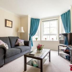 Central Elegant 2 Bed Apartment