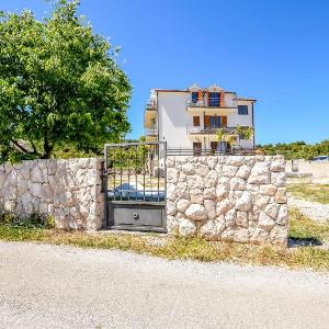 Apartments Mareni