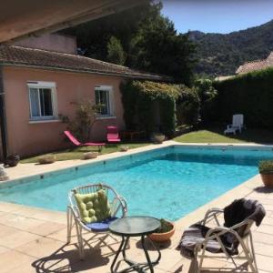 Agréable Maison de Vacances avec Piscine Privée située à Robion au cœur du Luberon avec une jolie vue 8 personnes LS2-293 PASCO