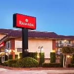 Ramada by Wyndham Luoyang Downtown