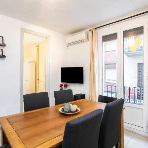 Bright apartment perfect for families in Gracia!!!