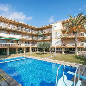 Wonderful beachfront apartment/beach view balcony