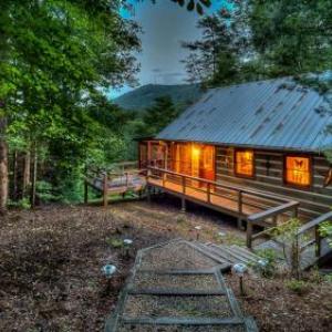 Cozy View- Hot Tub | Screened Porch | Incredible Views