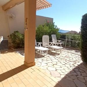 Charmant 2P avec jardin piscine parking et navettes gratuites - Cavalaire-sur-Mer - FR-1-226B-196