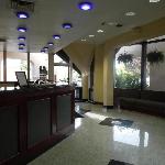 Red Carpet Inn & Suites