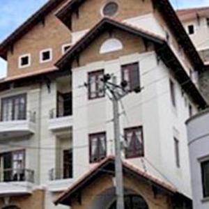 Hung Phong Hotel - Near Dalat Night Market