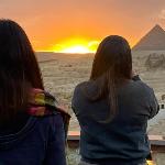 Se7en Pyramids Inn