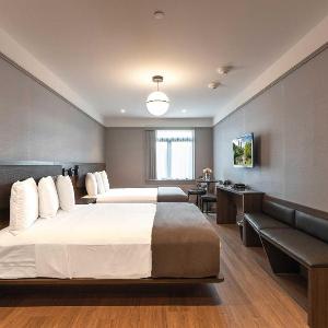 The Melrose Hotel