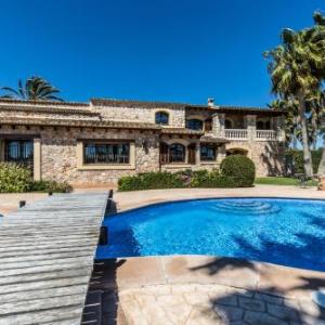 Rent Your Luxury 6 Bedroom Villa with Jacuzzi Mallorca Villa 1067