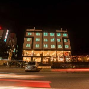 Hotel Emerald Tree
