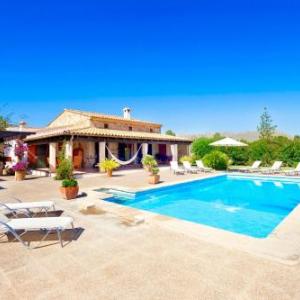 Villa Aumadrava Gran by Sealand Villas