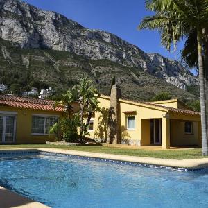 Anacasa Villa Montgo Perelloner CH4316