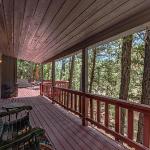 Fort Getaway 3 Bedroom Hot tub Grill Sleeps 6 tVs AC WiFi Wooded Ruidoso New Mexico