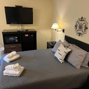 Colton Point Motel