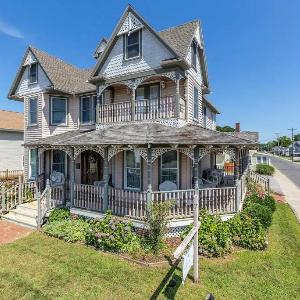 Inn at Poplar Corner B&B on Chincoteague Island
