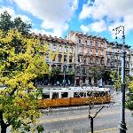 budapest muazeum apartment 