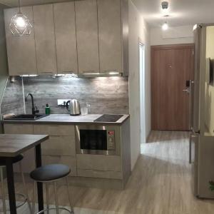 Great apartment near metro