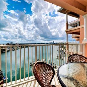 Harborview Grande 701