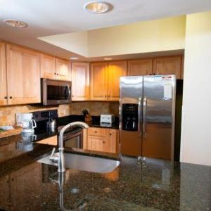 2Br Solitude -Ski-in Ski-out Access to Promenade Trail condo