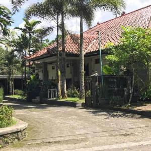 Capital O 93882 The Pondok Palma Villa & Resto