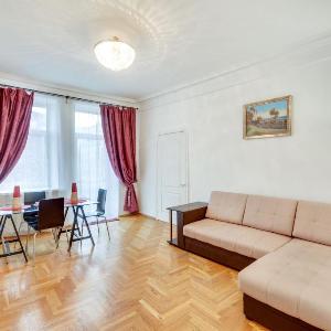 De Luxe 2 bedroom with Kremlin view