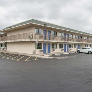 Motel 6-Kansas City MO - Airport hotel in Kansas City