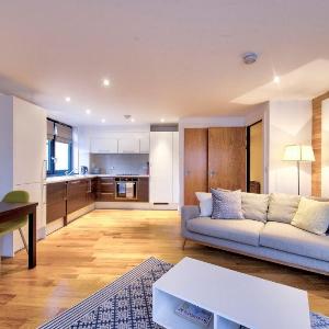 Stylish City Centre Apartment for Two