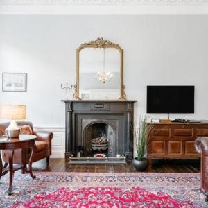 Converted Flat in Historic Building in New Town