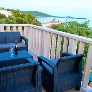 House with 3 bedrooms in Sevid with wonderful sea view enclosed garden and WiFi