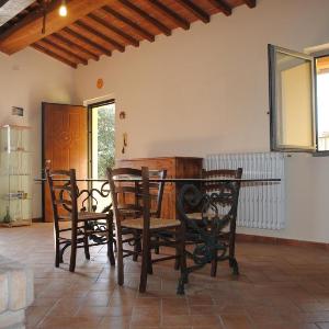 Nice and bright apartment in Florence countryside.