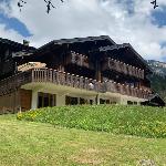 Luxury Alpine Chalet with Jacuzzi 