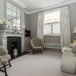 Beautiful 2 Bedroom terrace house in Camden London 