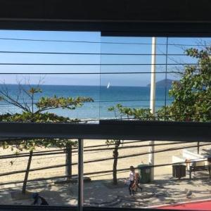 Fantástico apartamento Frente ao mar em Balneário Camboriú