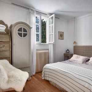 Villa Surrounded By Greenery - Villa Les Pins