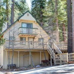 Brookside Cottage- Inside Yosemite National Park