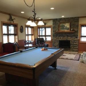 Pinnacle Point-Pool Table Hot Tub Horse Barn home