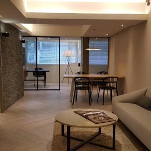 Three Bedrooms + 3 Bathrooms near Taipei 101 & MRT