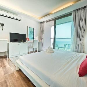 CHIC STYLE Studio in Peak Towers