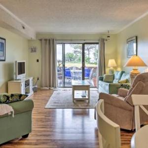 Cozy Nags Head Condo with Beach Club Amenities and View