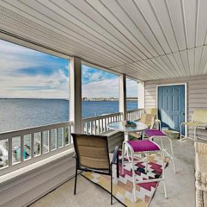 Bayfront Condo with Private Balcony & Sweeping Views condo